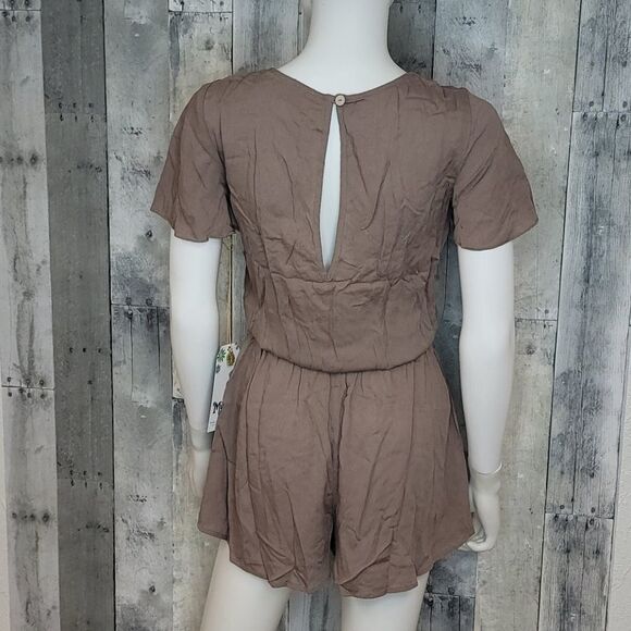 NWT Show Me Your MuMu Williamsburg Romper - Picture 6 of 12